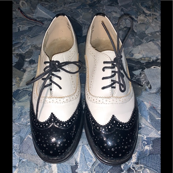 Wanted Shoes - Lace Up, Patent Leather shoes